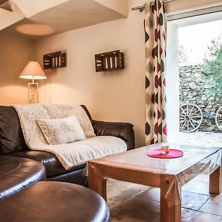 Stunning In With Kitchen